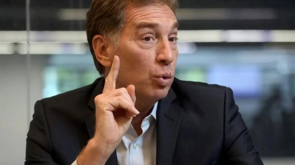 A Santilli le gusta La Plata más que el dulce de leche: todos los meses va, pasa por Gobernación y se le caen las babas