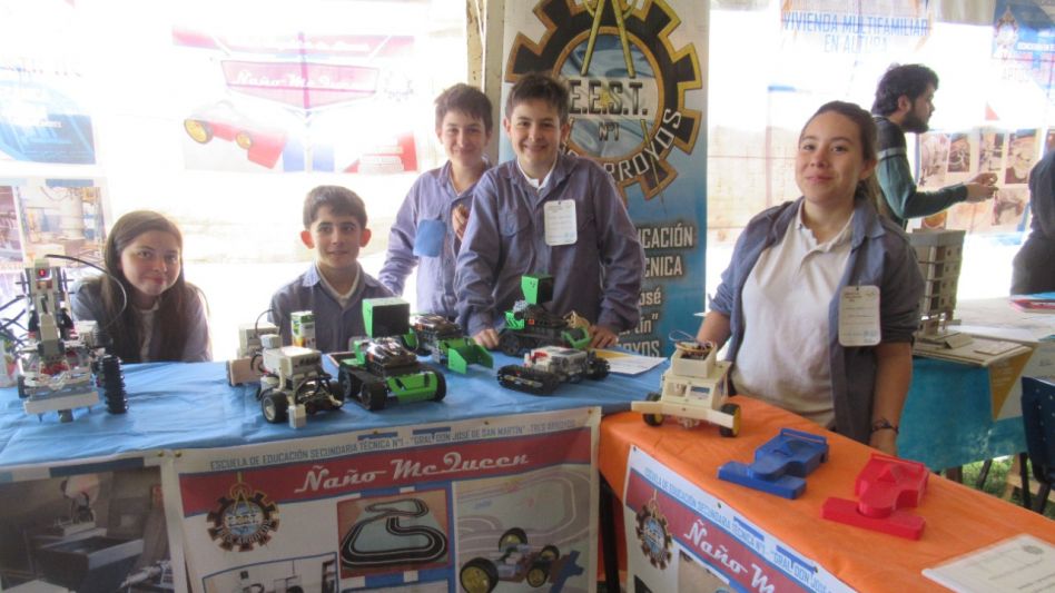 Con todo éxito se desarrolla la 2° Feria de Ciencia, Tecnología e ...