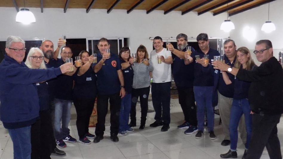 Se entregaron ascensos y reconocimientos durante la cena de bomberos